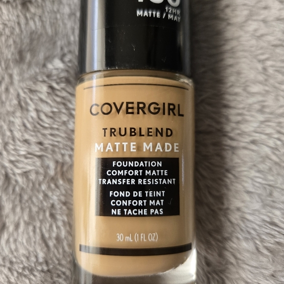 Cover Girl-TruBlend Matte Made Liquid Foundation-T 30 Warm Honey - Picture 3 of 5